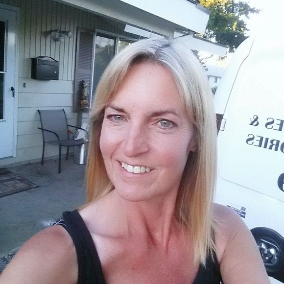 Meet your Posher, Paige - Picture 1 of 1